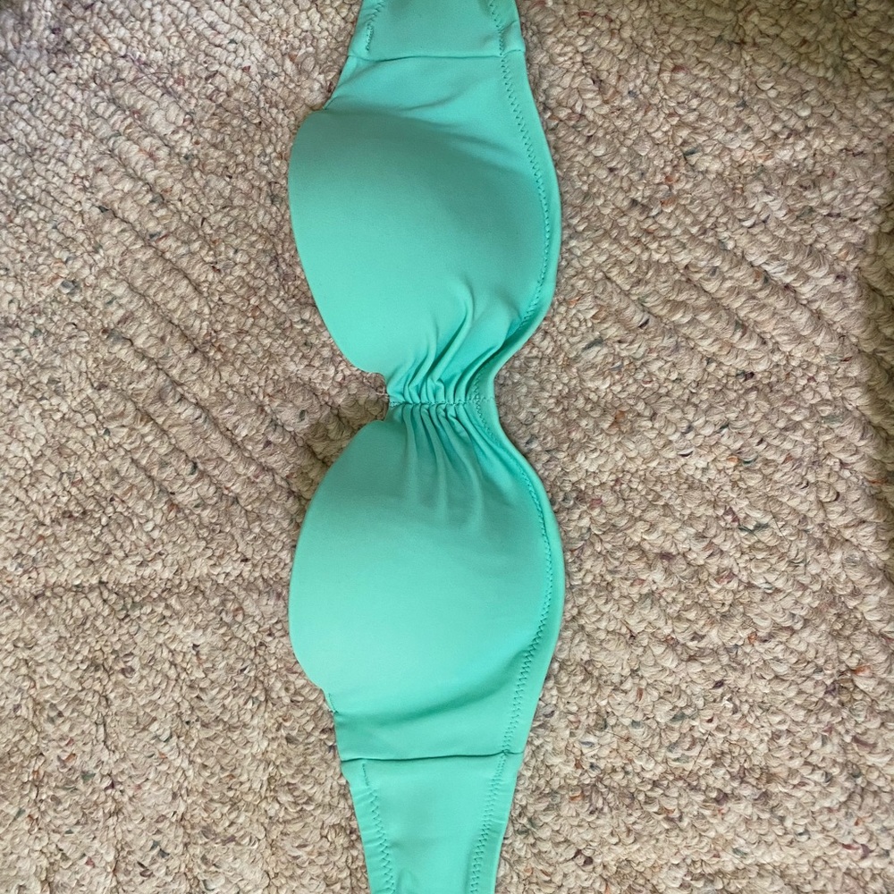 Victoria’s Secret Bikini Top